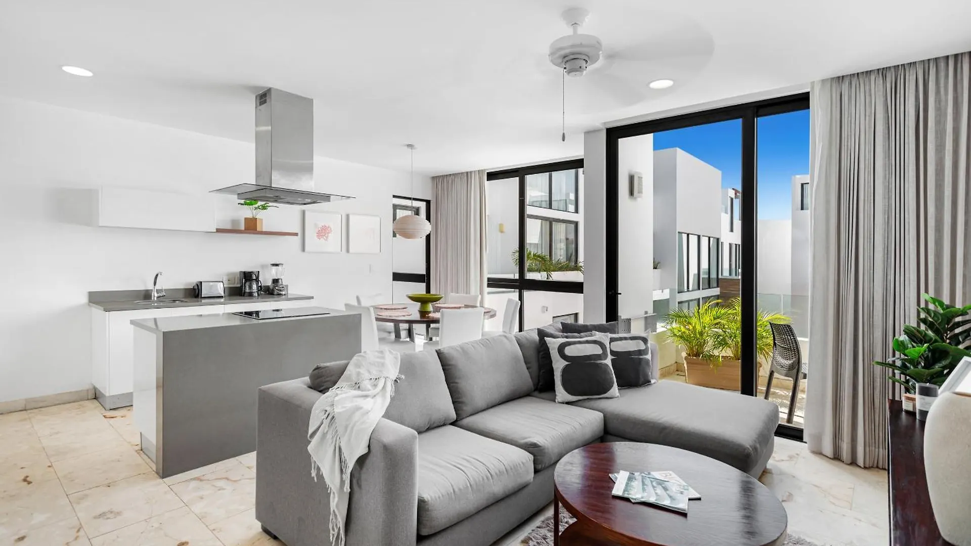 Feisiva Luxury Apartament location